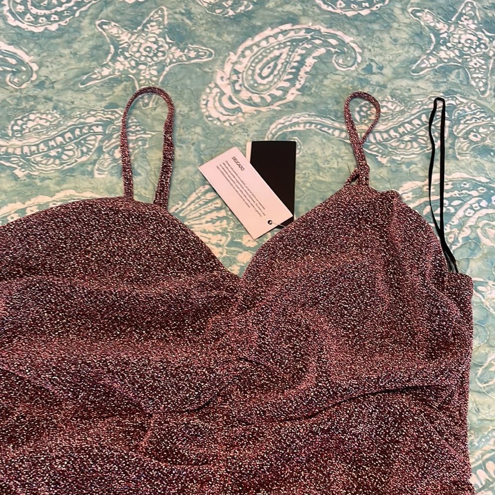 GUESS   - Picture 4 of 8